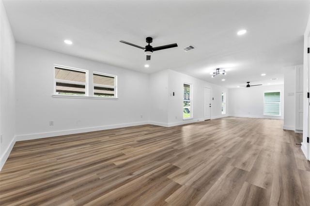 3112 Hays Street, Pasadena, TX 77503