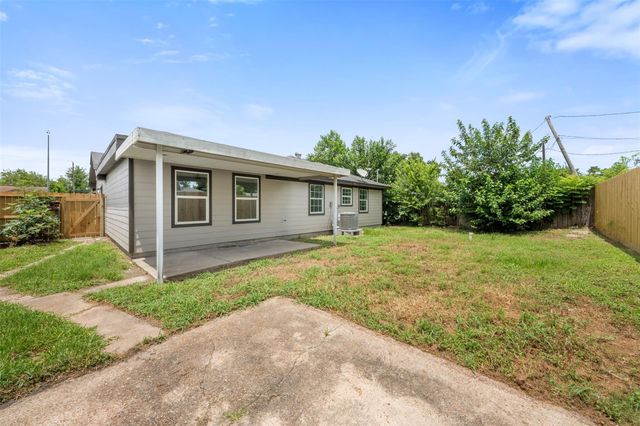 3112 Hays Street, Pasadena, TX 77503