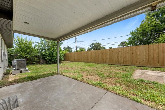 3112 Hays Street, Pasadena, TX 77503