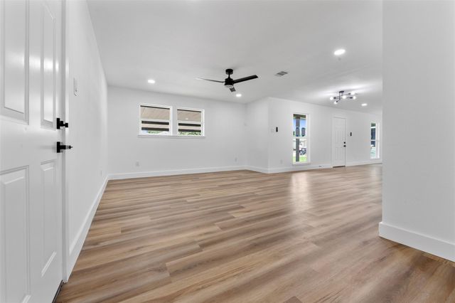 3112 Hays Street, Pasadena, TX 77503