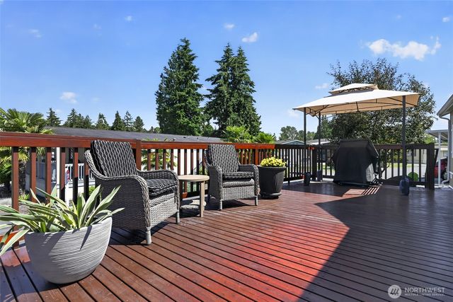 2101 S 324th Street, Federal Way, WA 98003