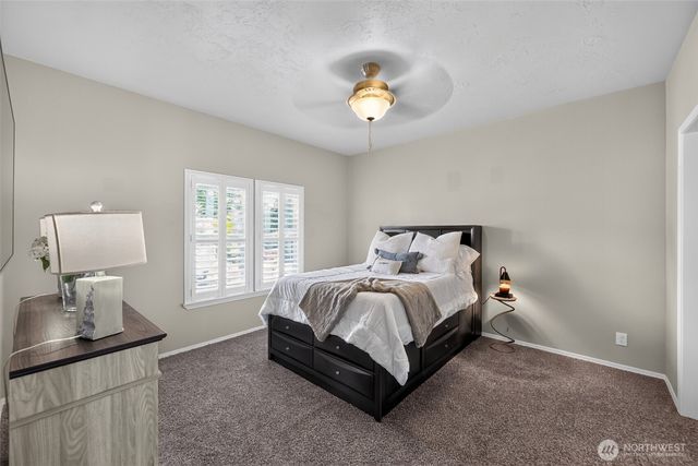 2101 S 324th Street, Federal Way, WA 98003