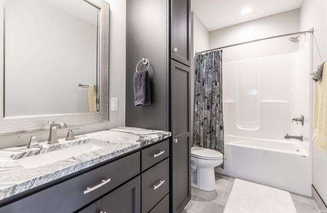 83 Adams Avenue, Evansville, IN 47713