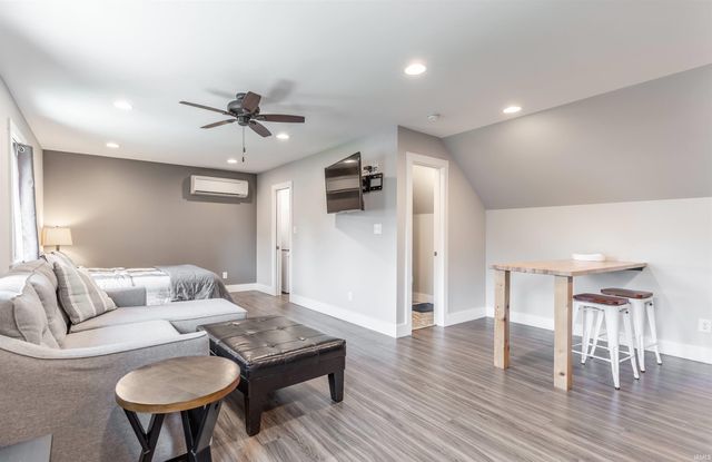 83 Adams Avenue, Evansville, IN 47713