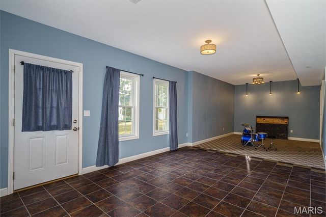 10677 Dolomite Circle, Rolla, MO 65401