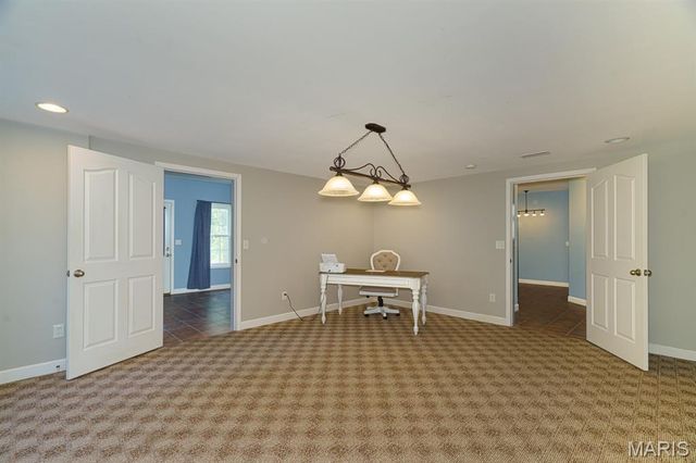 10677 Dolomite Circle, Rolla, MO 65401