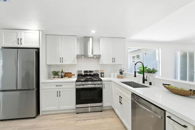 4605 Driftwood Ct, El Sobrante, CA 94803