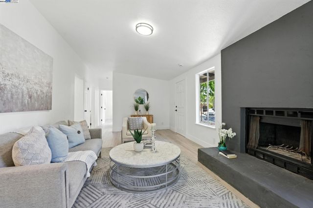 4605 Driftwood Ct, El Sobrante, CA 94803