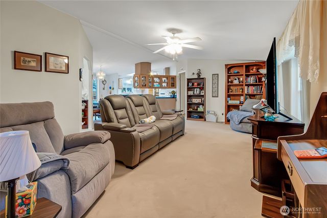 1472 Kitsap Lake Road NW, Bremerton, WA 98312