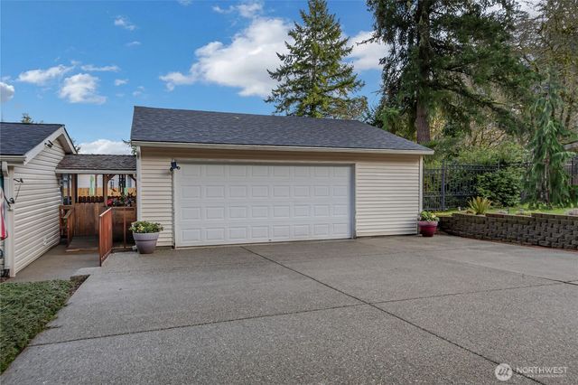 1472 Kitsap Lake Road NW, Bremerton, WA 98312