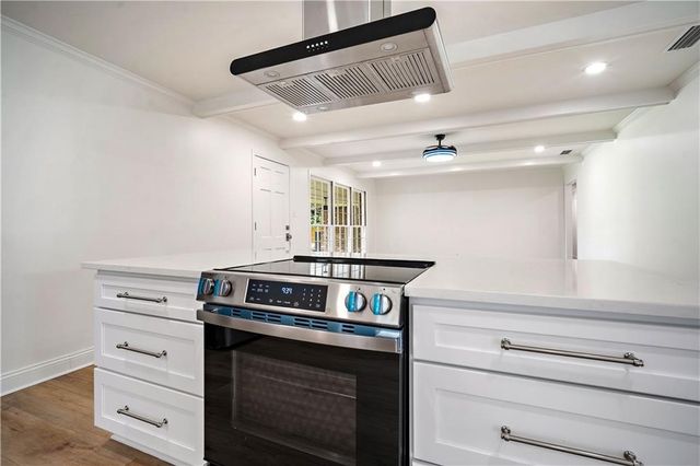301 Indian Creek Drive E, Mobile, AL 36607
