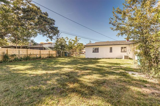 561 N DOLLINS AVENUE, Orlando, FL 32805