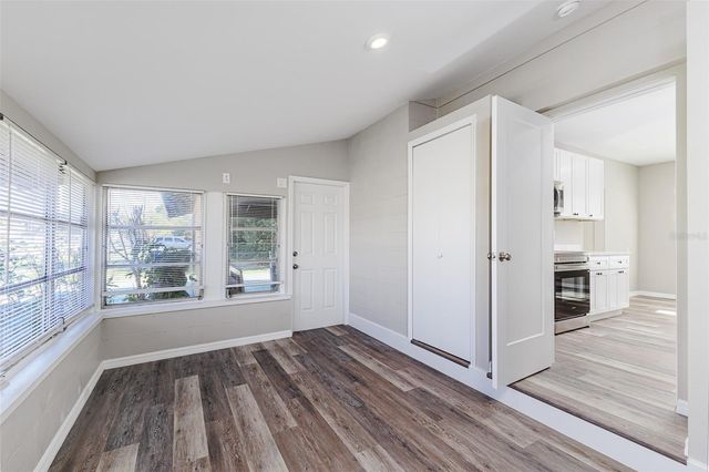 561 N DOLLINS AVENUE, Orlando, FL 32805