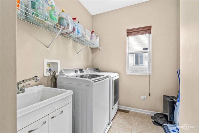 4311 Fraser Circle, Naperville, IL 60564