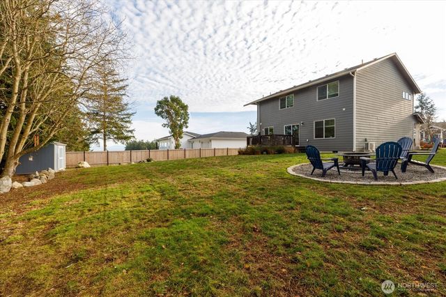 942 Walker Heights Place, Oak Harbor, WA 98277