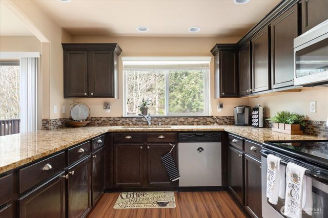 942 Walker Heights Place, Oak Harbor, WA 98277