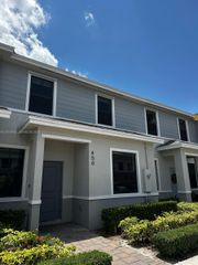450 NE 12th Street, Florida City, FL 33034