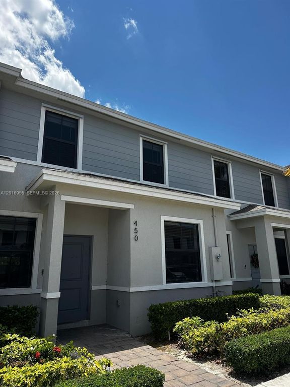 450 NE 12th Street, Florida City, FL 33034