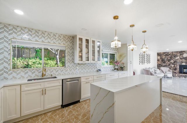 26918 Claiborne Court, Hayward, CA 94542