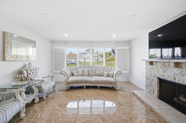 26918 Claiborne Court, Hayward, CA 94542