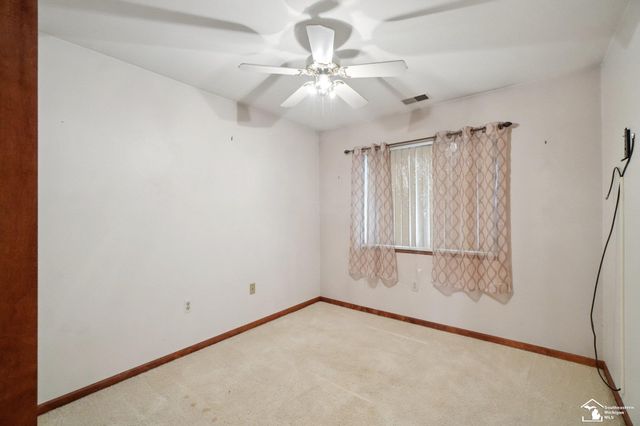 16064 Holz Drive, Southgate, MI 48195