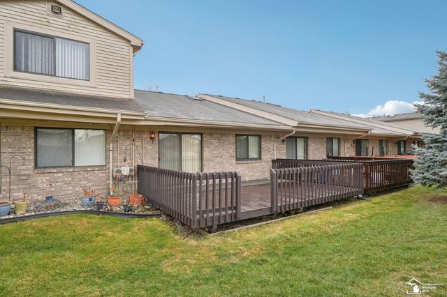 16064 Holz Drive, Southgate, MI 48195