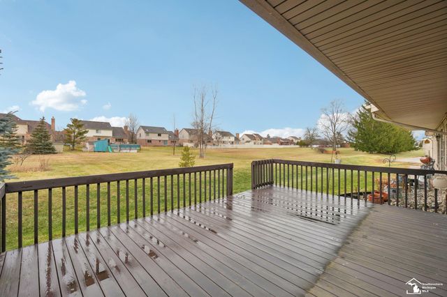 16064 Holz Drive, Southgate, MI 48195