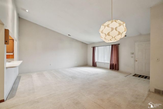 16064 Holz Drive, Southgate, MI 48195