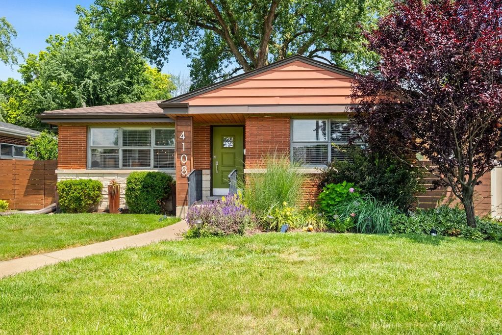 4108 Main Street, Skokie, IL 60076