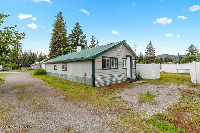 5773 W Adams St, Spirit Lake, ID 83869
