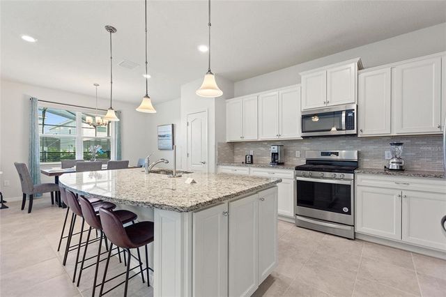 7384 OAKMOSS LOOP, Davenport, FL 33837