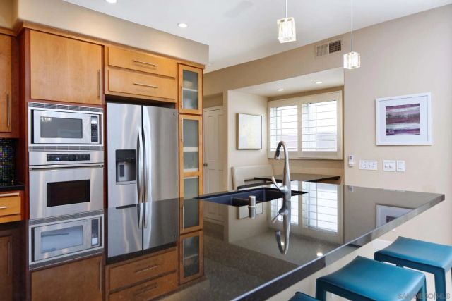 292 Bonair St, La Jolla, CA 92037