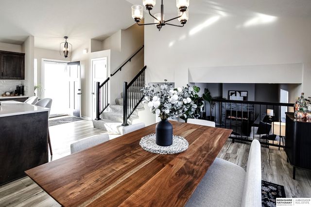 21054 Madison Street, Elkhorn, NE 68022