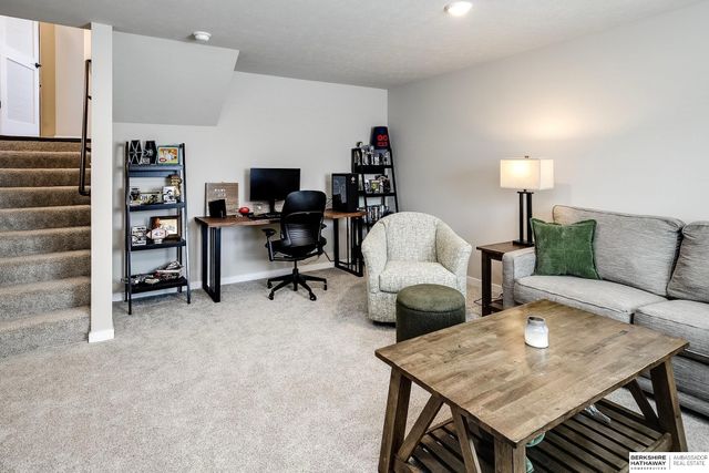 21054 Madison Street, Elkhorn, NE 68022