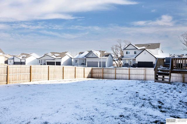 21054 Madison Street, Elkhorn, NE 68022