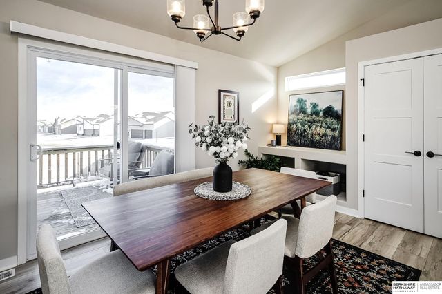 21054 Madison Street, Elkhorn, NE 68022