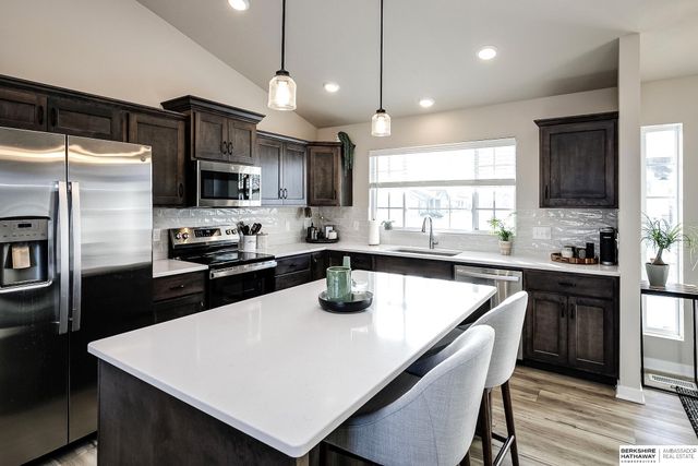 21054 Madison Street, Elkhorn, NE 68022