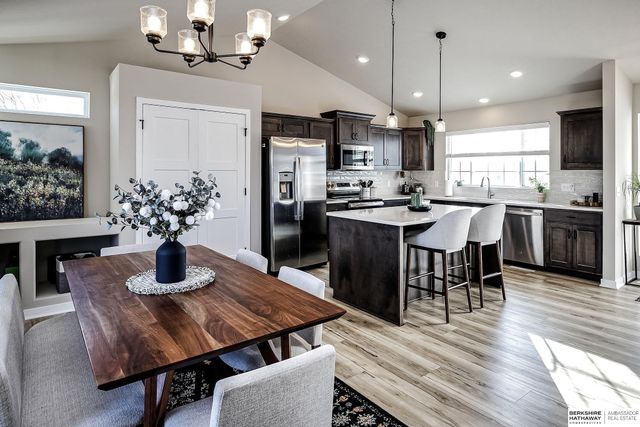 21054 Madison Street, Elkhorn, NE 68022