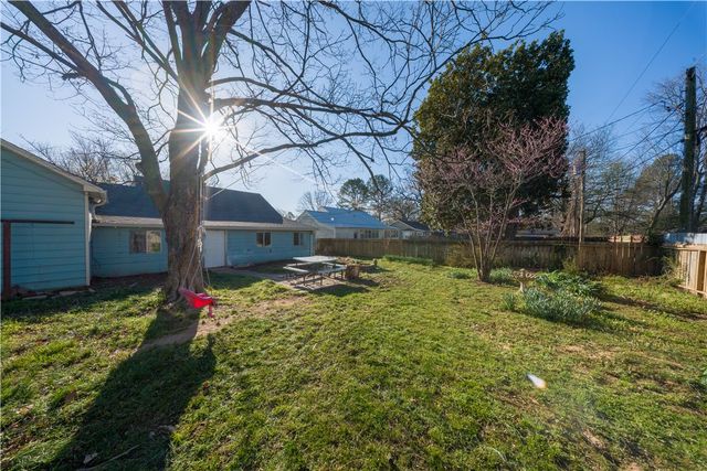 312 S Garrett Street, Siloam Springs, AR 72761