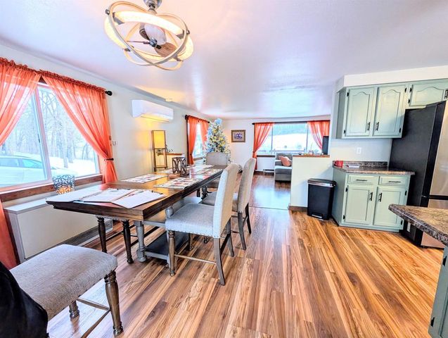 5486 Green River Road, Fennimore, WI 53809