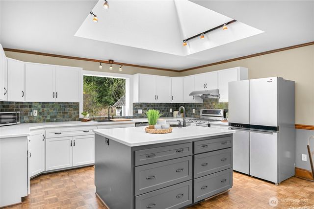 6710 Deer Lane, Anacortes, WA 98221