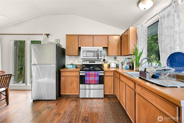 6710 Deer Lane, Anacortes, WA 98221