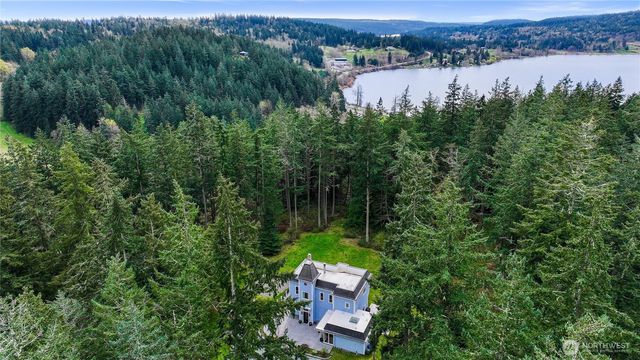 6710 Deer Lane, Anacortes, WA 98221