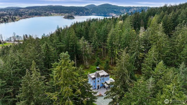 6710 Deer Lane, Anacortes, WA 98221