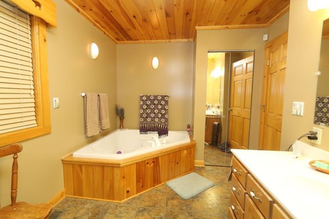 351 Warrior Ridge Way, Cosby, TN 37722