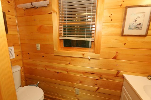 351 Warrior Ridge Way, Cosby, TN 37722