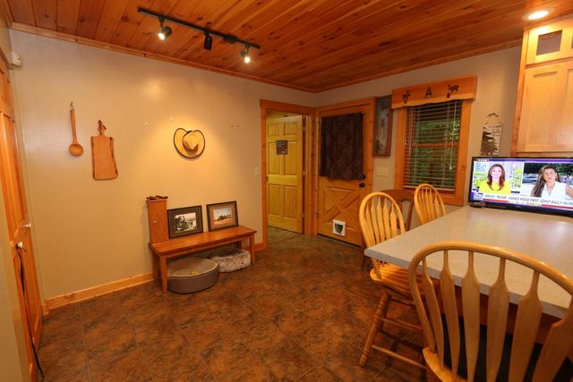 351 Warrior Ridge Way, Cosby, TN 37722