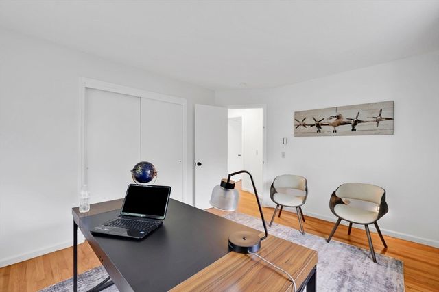 210 Strong St, Amherst, MA 01002