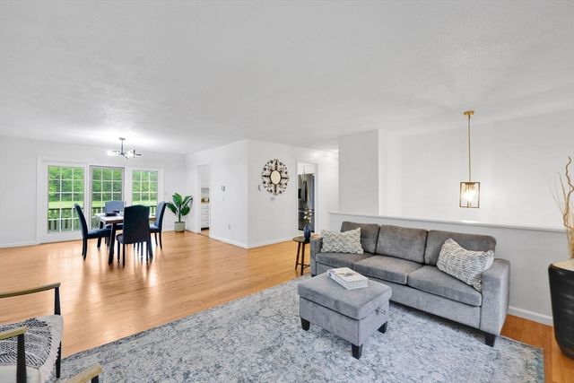 210 Strong St, Amherst, MA 01002