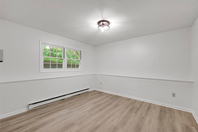 210 Strong St, Amherst, MA 01002